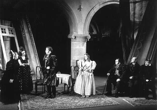 1996 DIE HEIRAT - Ladurner, Peilstein, Leutgeb, Winter, Weger, Bühne: Bernd-Dieter Müller, Kostüme: Annette Zepperitz 