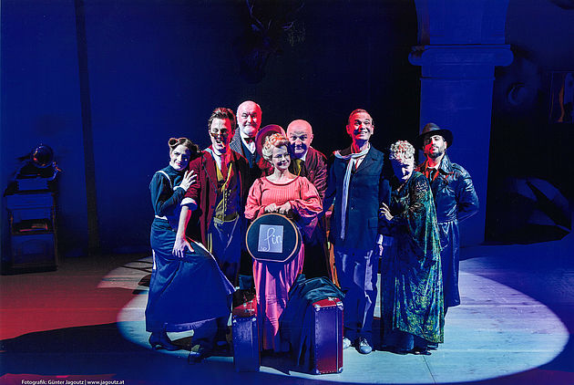 WIE MAN HASENJAGT - Clementi, Moser, Gräfenberg, Ladurner, Thill, Winter, Gmeinböck, Tavakoli